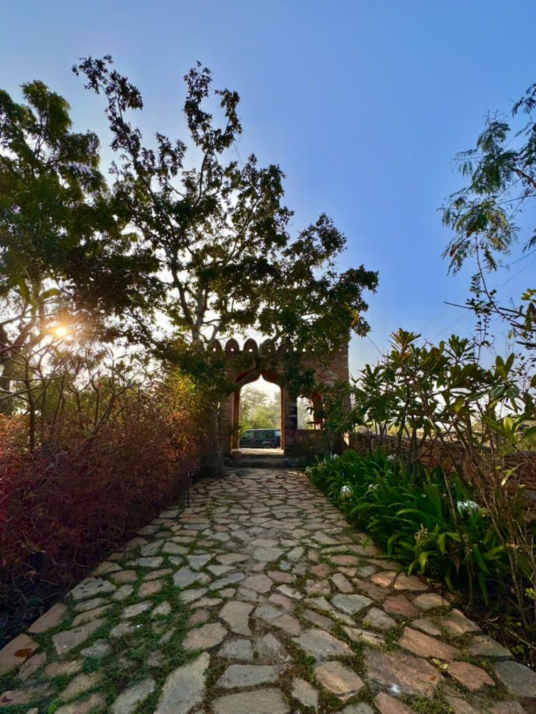 PHOTO-2025-12-05-18-32-33