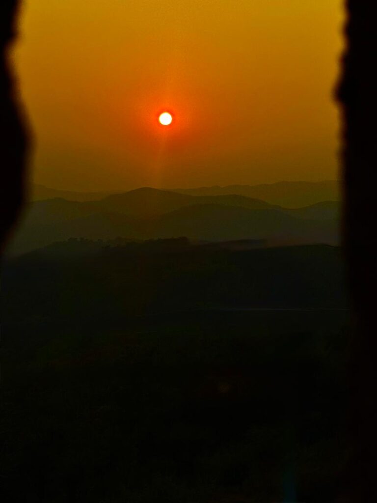 PHOTO-2025-12-05-18-55-54